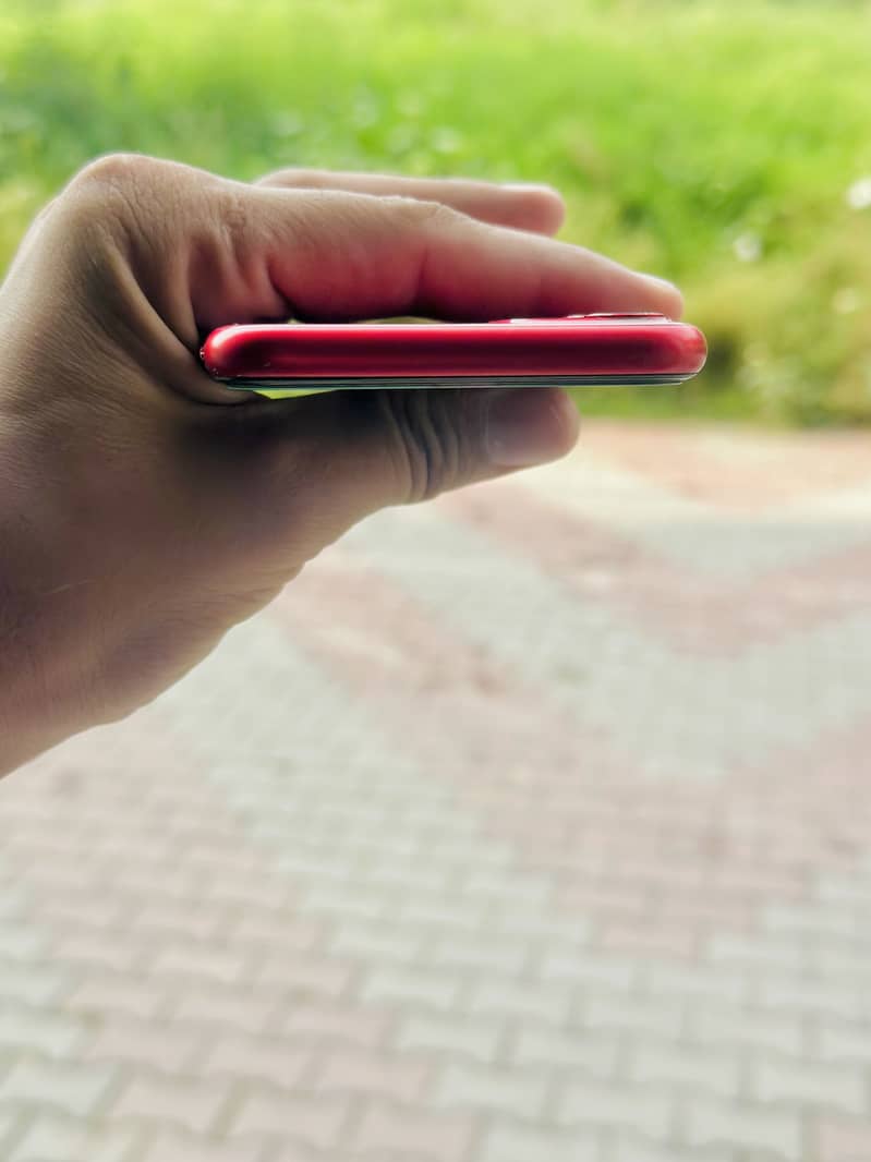 Apple iPhone 11 7