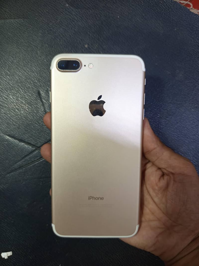 Apple iPhone 7 Plus 4