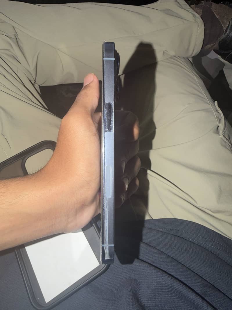 Apple iPhone 13 Pro 0