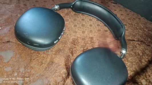 P9 Headphones Rechargeable Best timing Battery