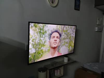 TCL LED 40 inches