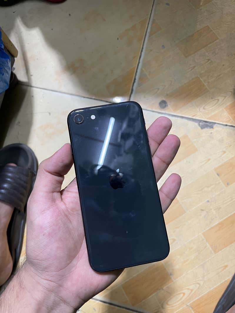 Apple iPhone SE 6
