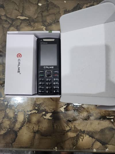 Calme 4G Platinum just 3 month use touch and type
