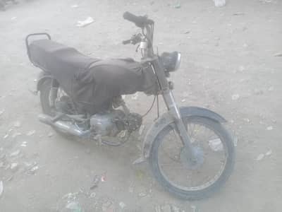 urgent sell please contact only serious buyer 03151928042 not whatsapp