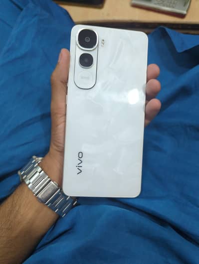 Vivo Y400