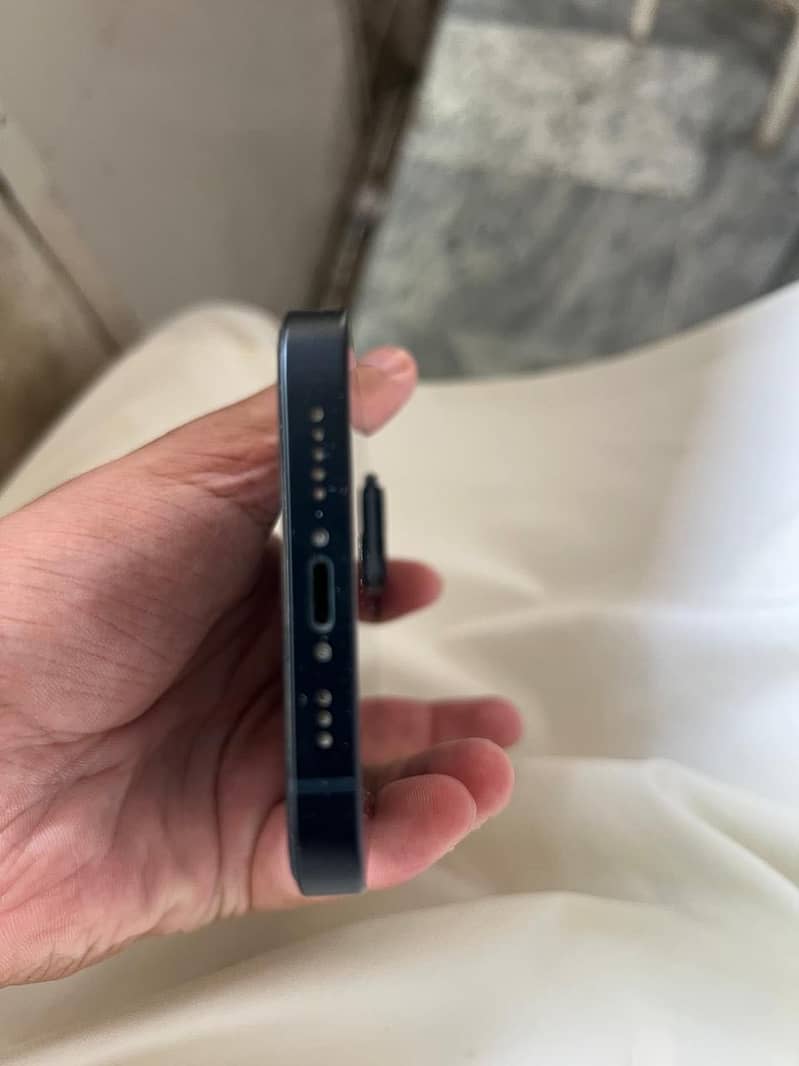 Apple iPhone 14 2