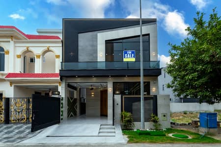 Beautiful 5 Marla Modern House for Sale with Exceptional Design