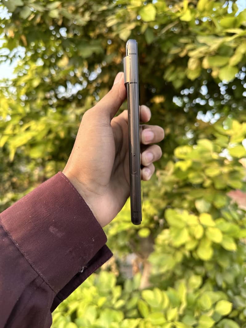 Google Pixel 7 5