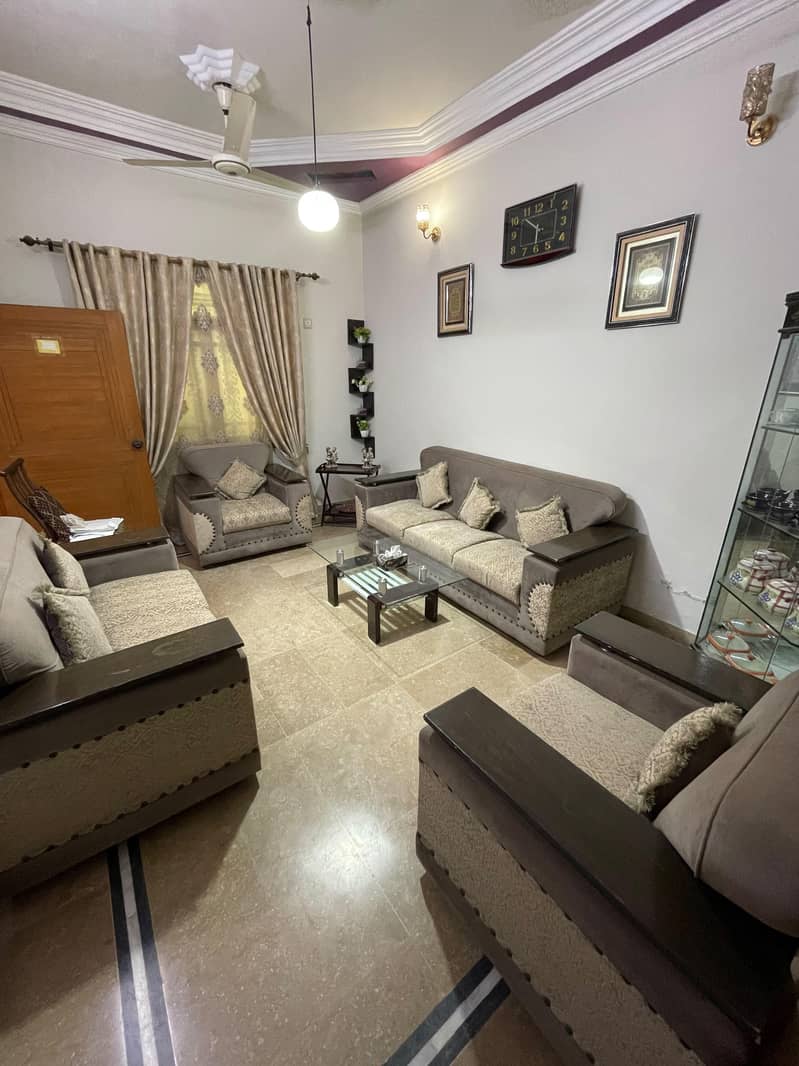 7-seater sofa set. 3
