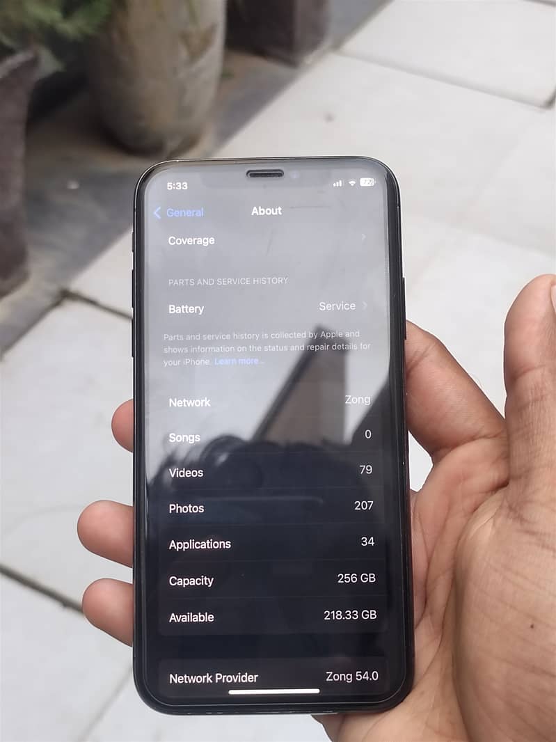 Apple iPhone X 4