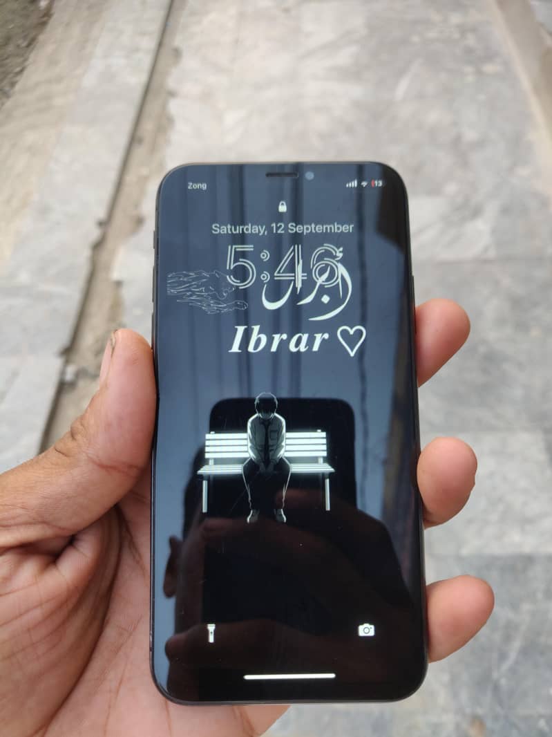 Apple iPhone X 4
