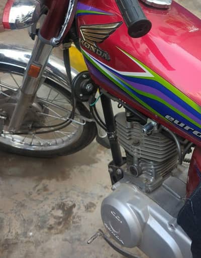 Honda 125cc bike urgent for sale 03262889454  call only my WhatsApp