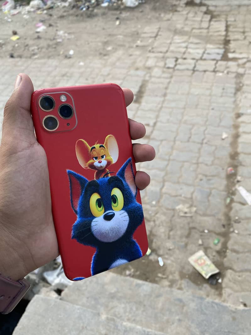 Apple iPhone 11 Pro Max 2