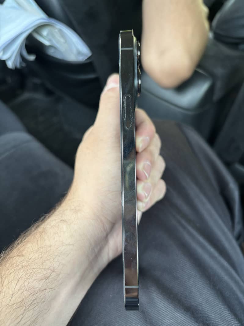 iphone 13 Pro Max 3