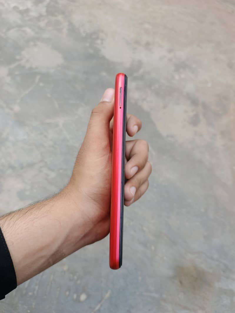 Realme C12 3