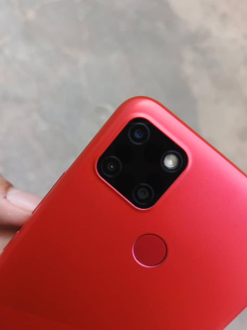 Realme C12 7