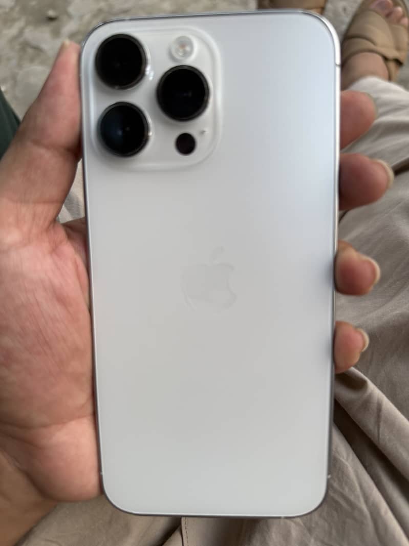 Apple iPhone 14 Pro Max 7