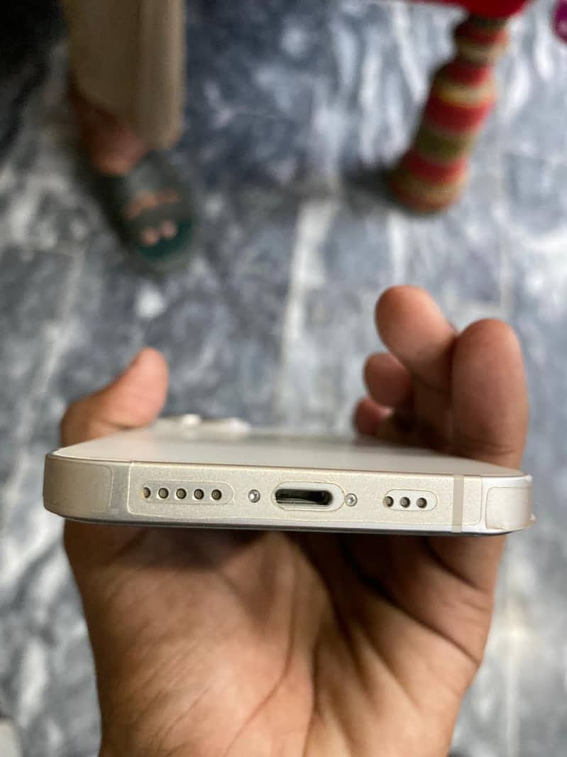 Apple iPhone 14 2