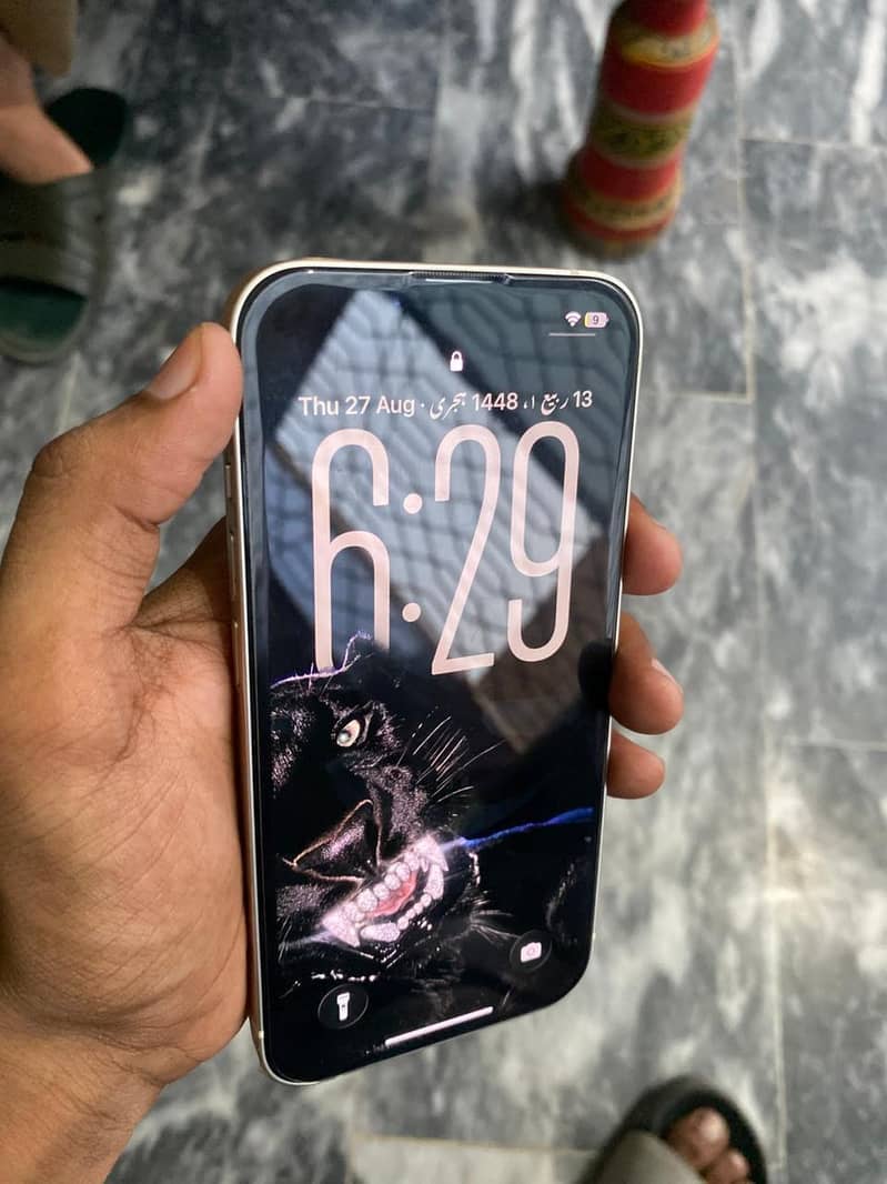 Apple iPhone 14 5