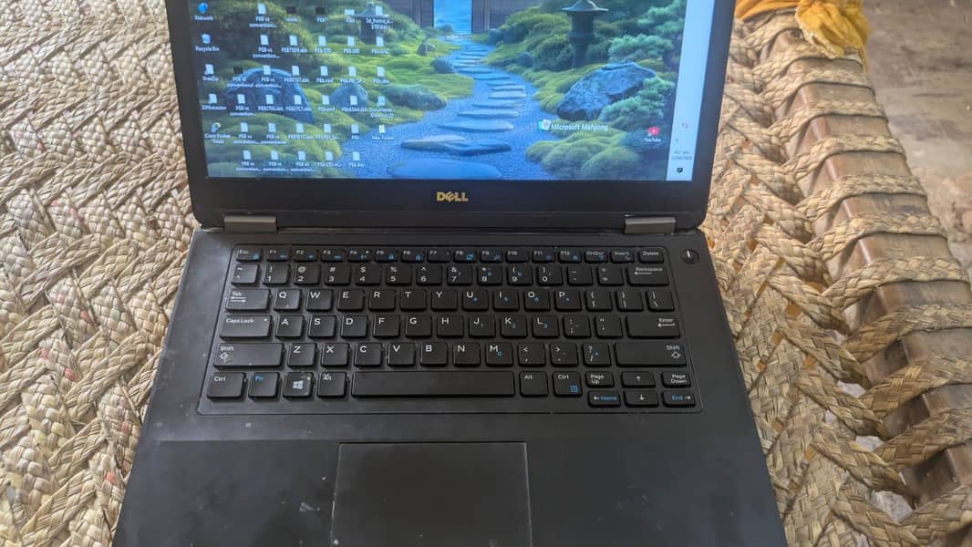 Dell Latitude E5470 1