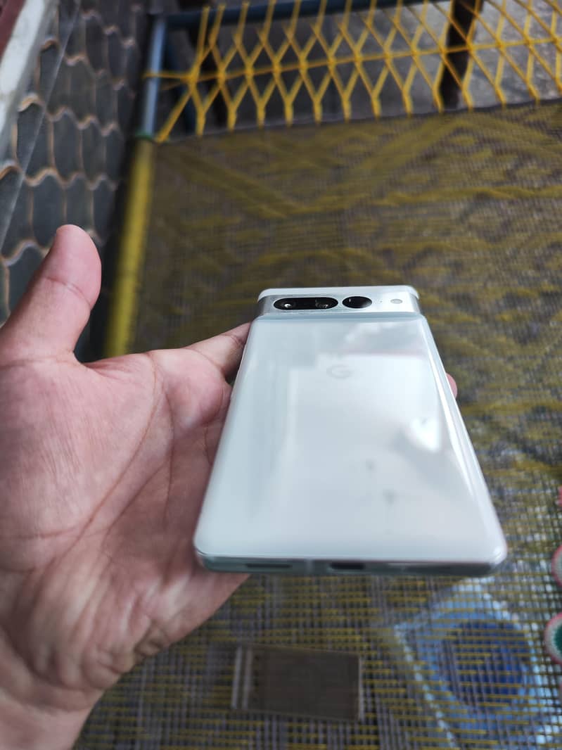 google pixel 7 pro 1