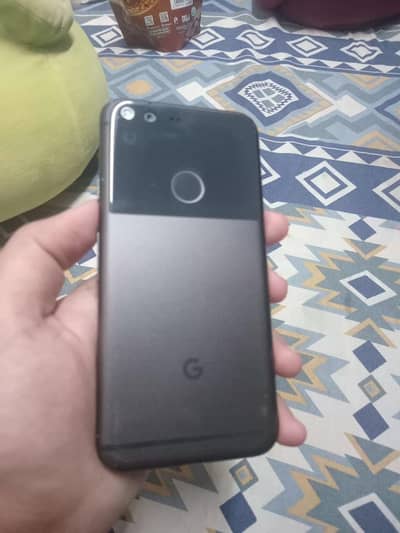 Google Pixel(unlimited Google storage lifetime)