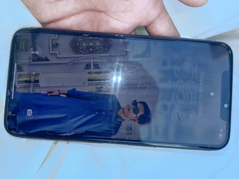 Apple iPhone 11 Pro Max 0