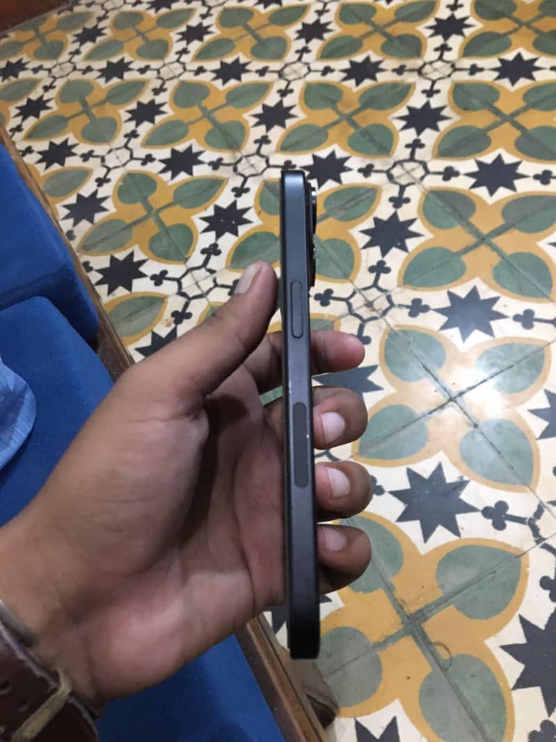 Apple iPhone 15 1