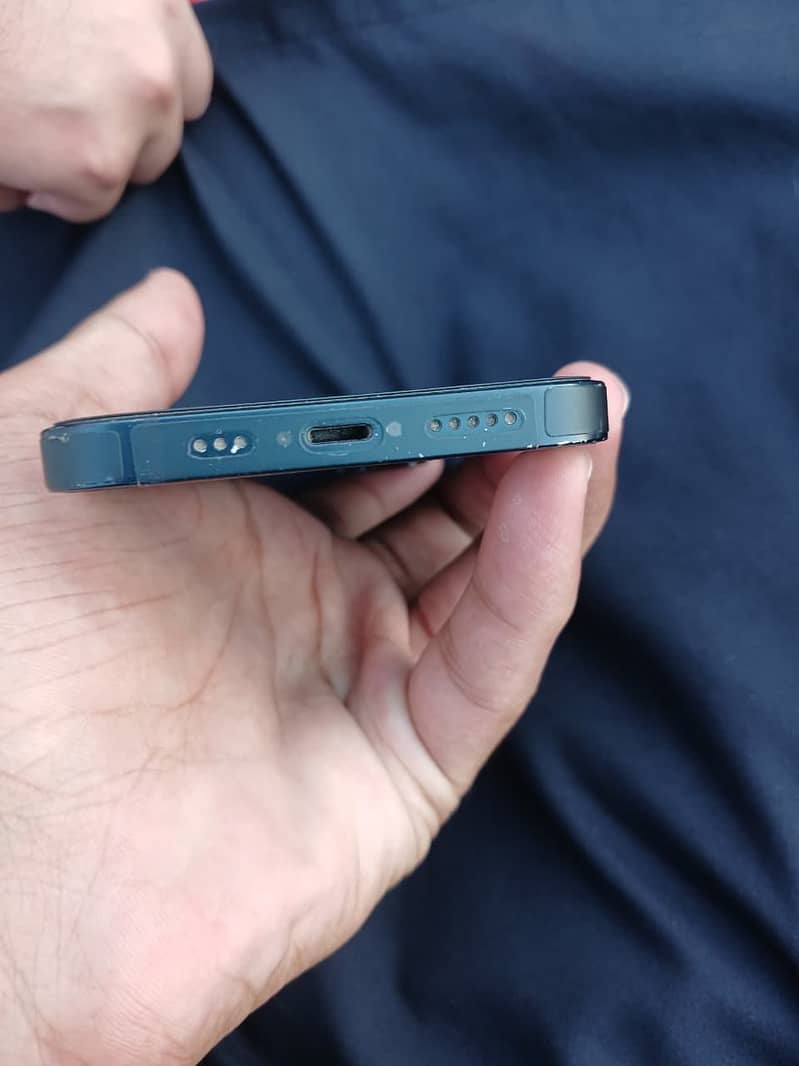 Apple iPhone 14 5