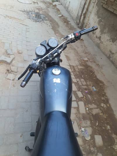Suzuki GS 150 Genuine