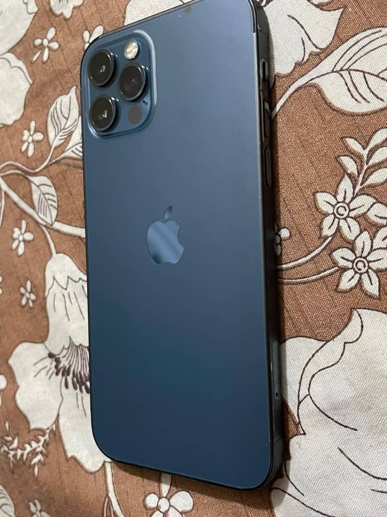 Apple iPhone 12 Pro 4