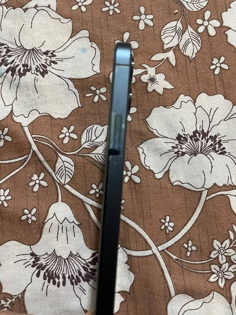 Apple iPhone 12 Pro 6