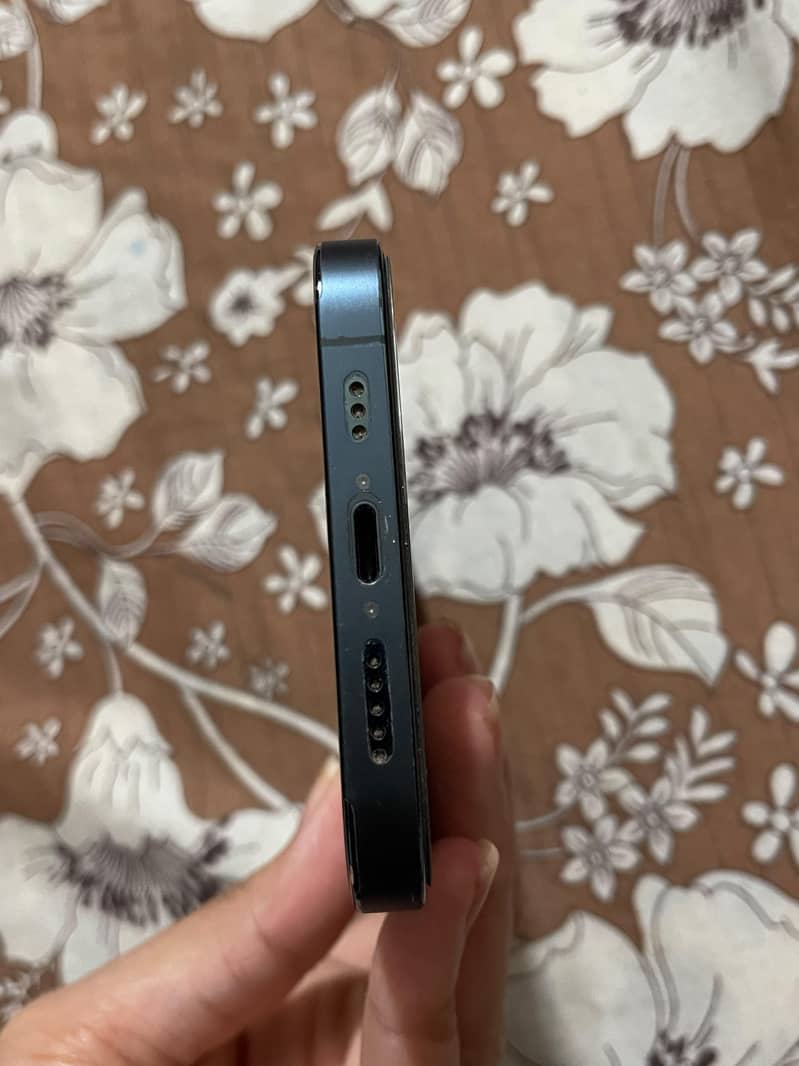 Apple iPhone 12 Pro 8