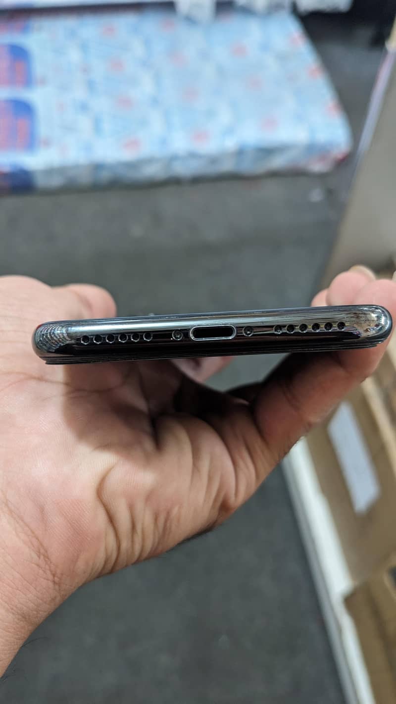 Apple iPhone X 1