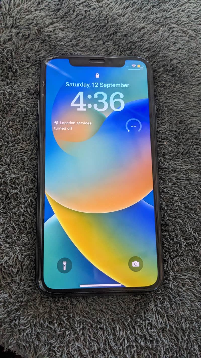 Apple iPhone X 3