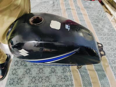 Suzuki GS 150 original fuel tank