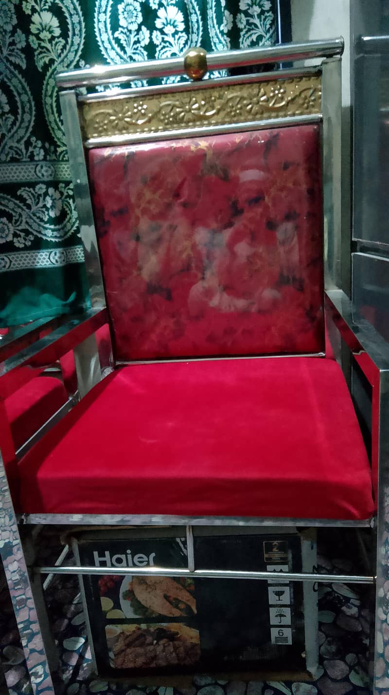 used sofas 0