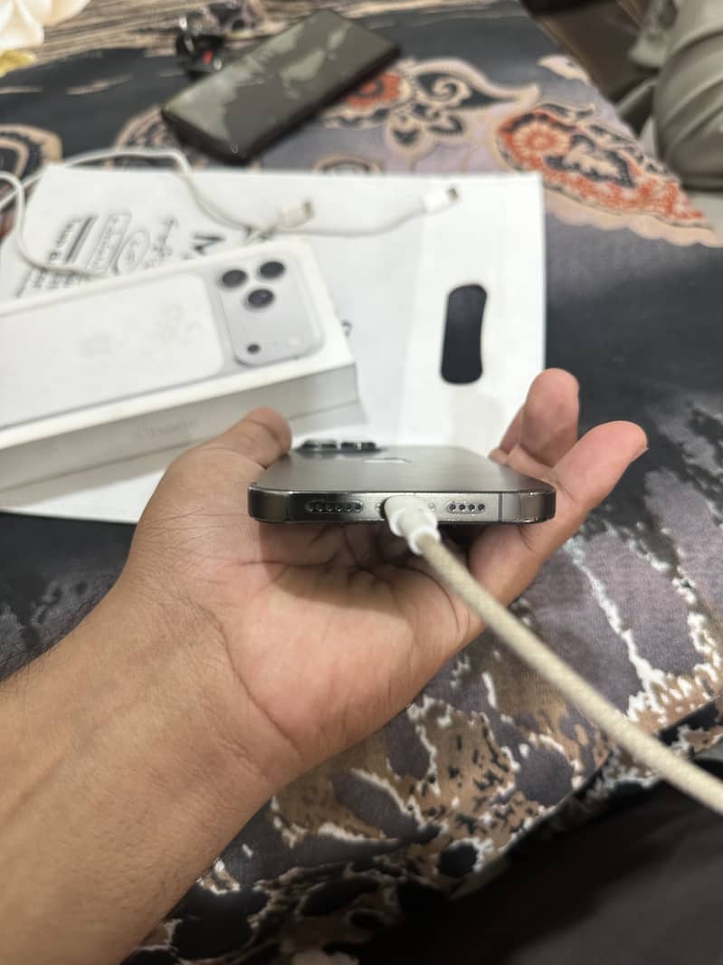 Apple iPhone 13 Pro Max 3