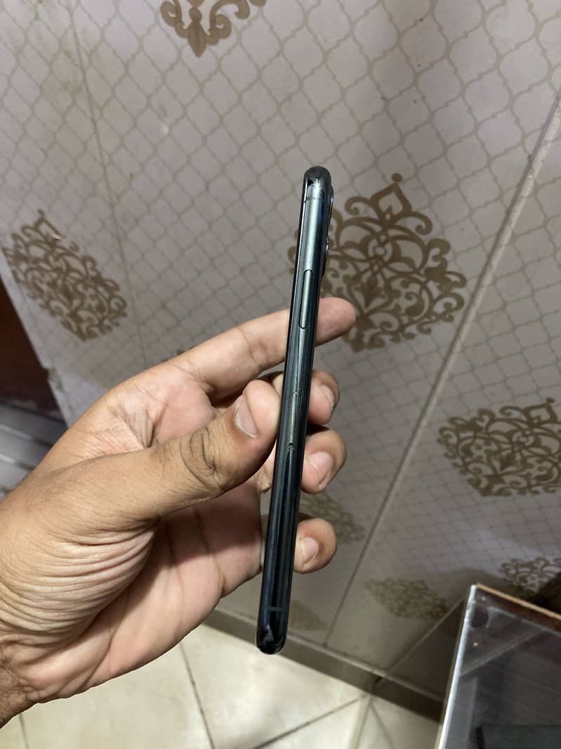 Apple iPhone 11 Pro bypass 3
