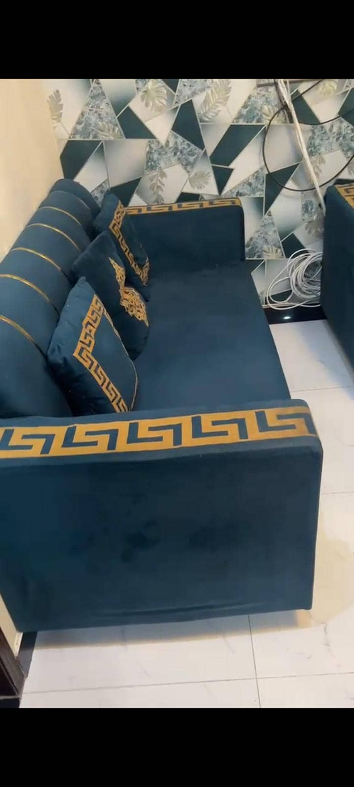 L shaped Sofa 0