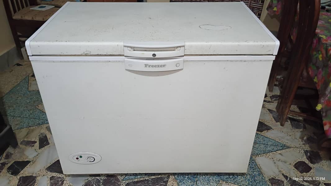 waves deep freezer model WDF 313 0