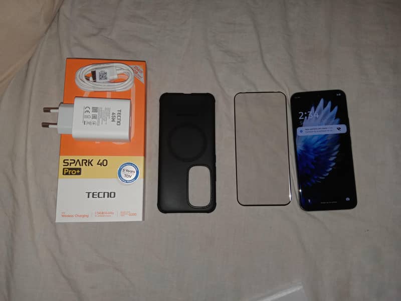 Tecno Spark 40 pro plus 1