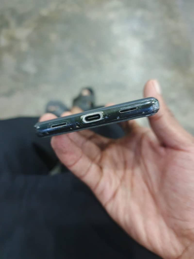 Google Pixel 6a 4