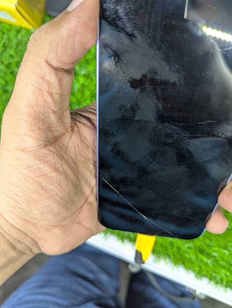 Apple iPhone 12 4