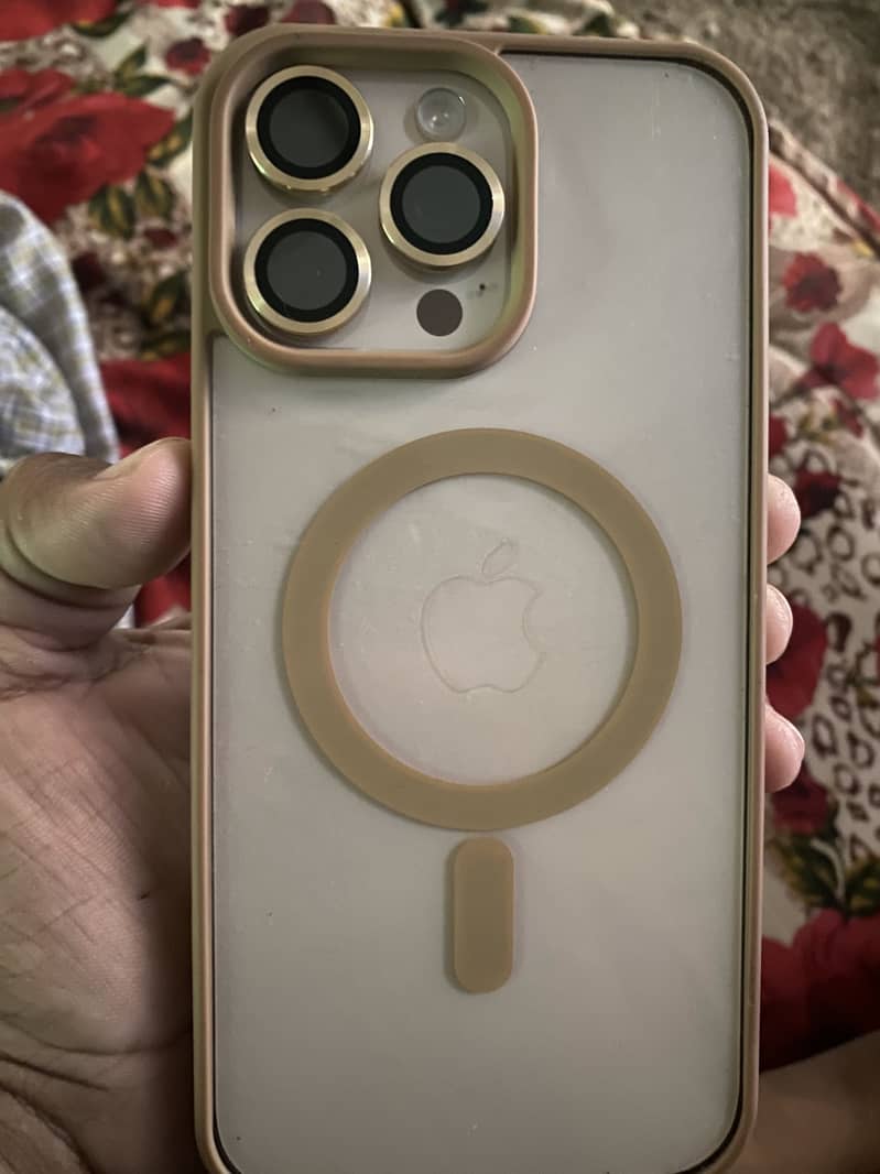 Apple iPhone 16 Pro Max 1