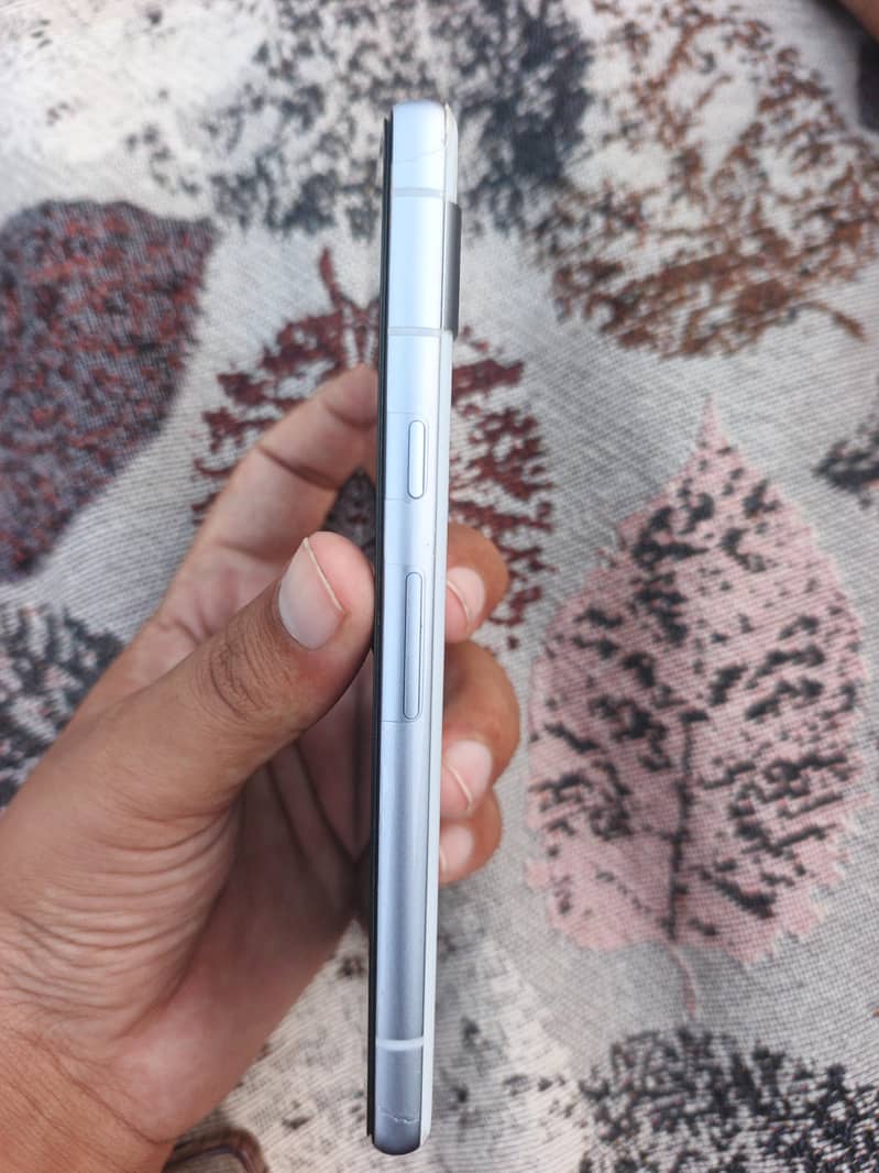 Google Pixel 7a 1