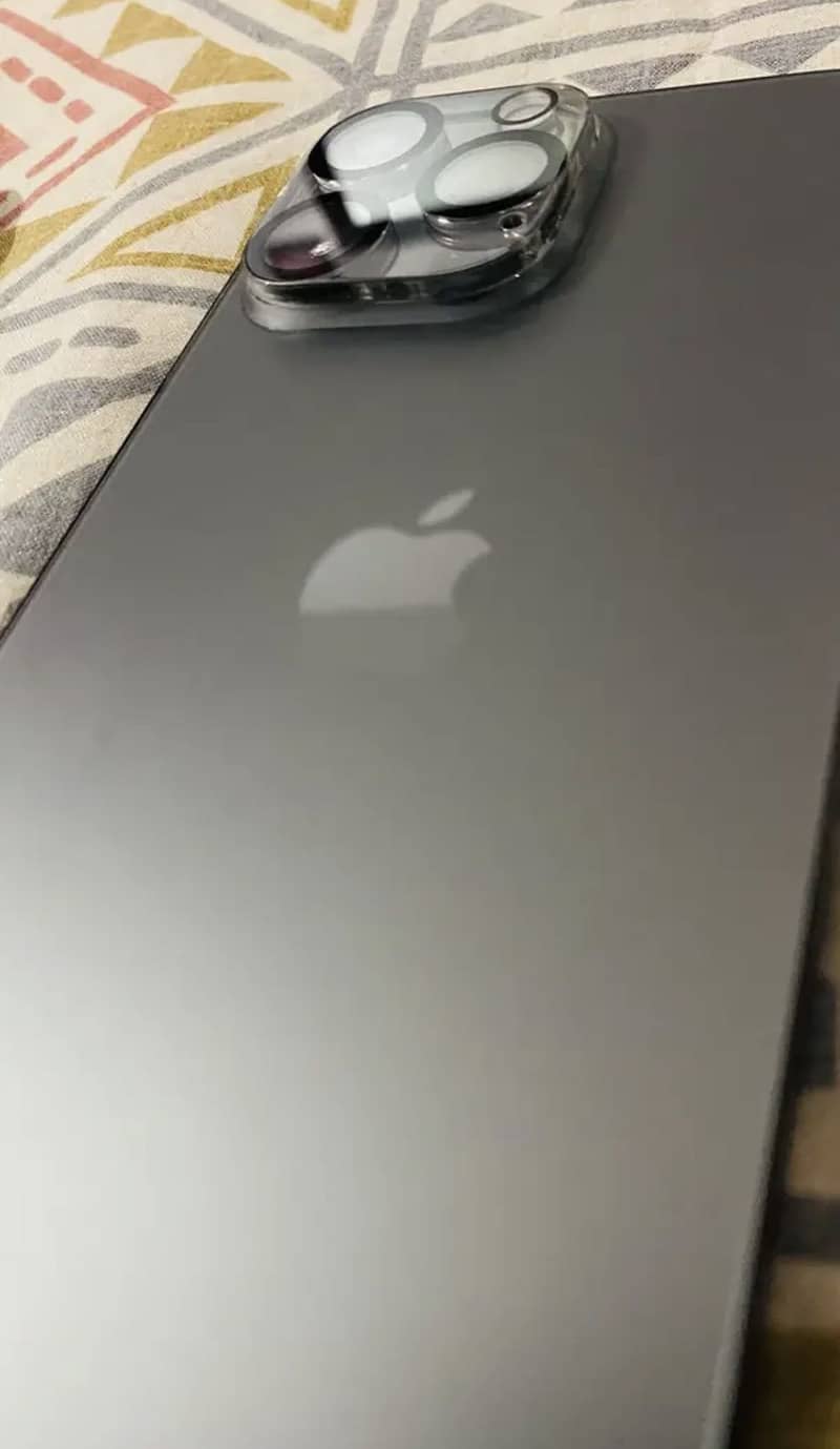 Apple iPhone 14 Pro Max 1