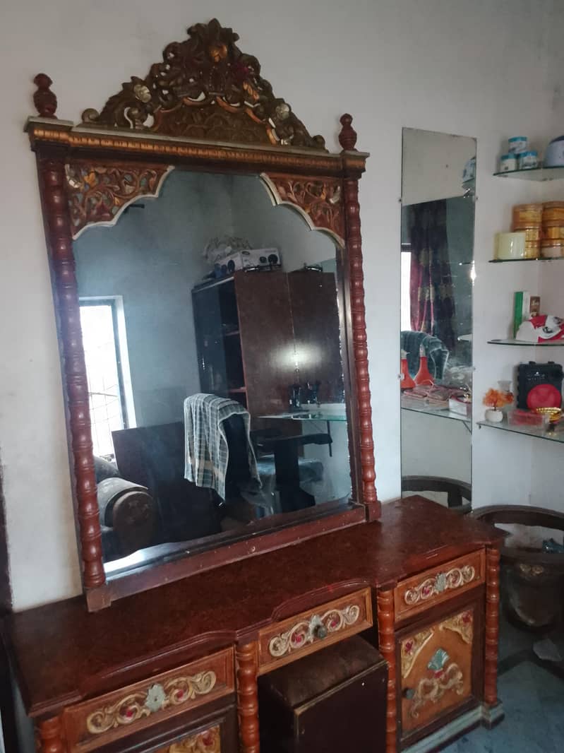 dressing table 2