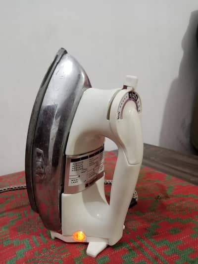 National Iron Press 1000W Made in Malaysia – Fully Working