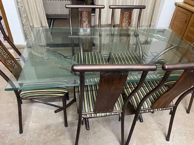 dinning table and chairs